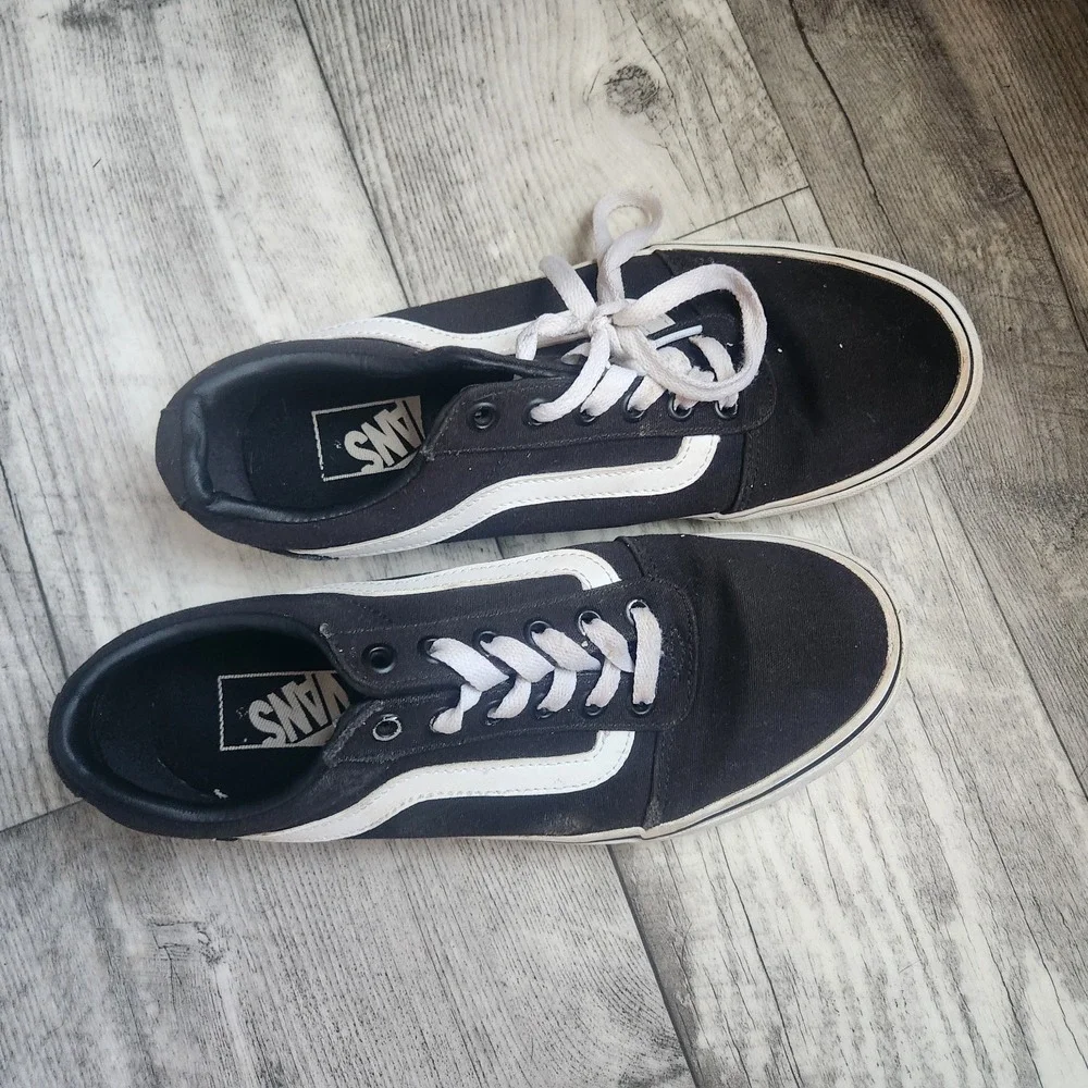 Sz 8 Black & White Old Skool SK8 Vans Off The Wall Women's Classic Sneakers Flaw
